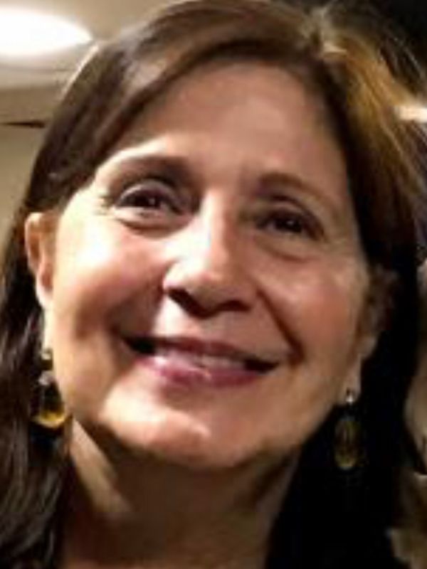 adela vivas
